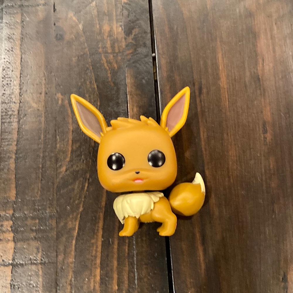 Eevee Funko, pop, brown and tan